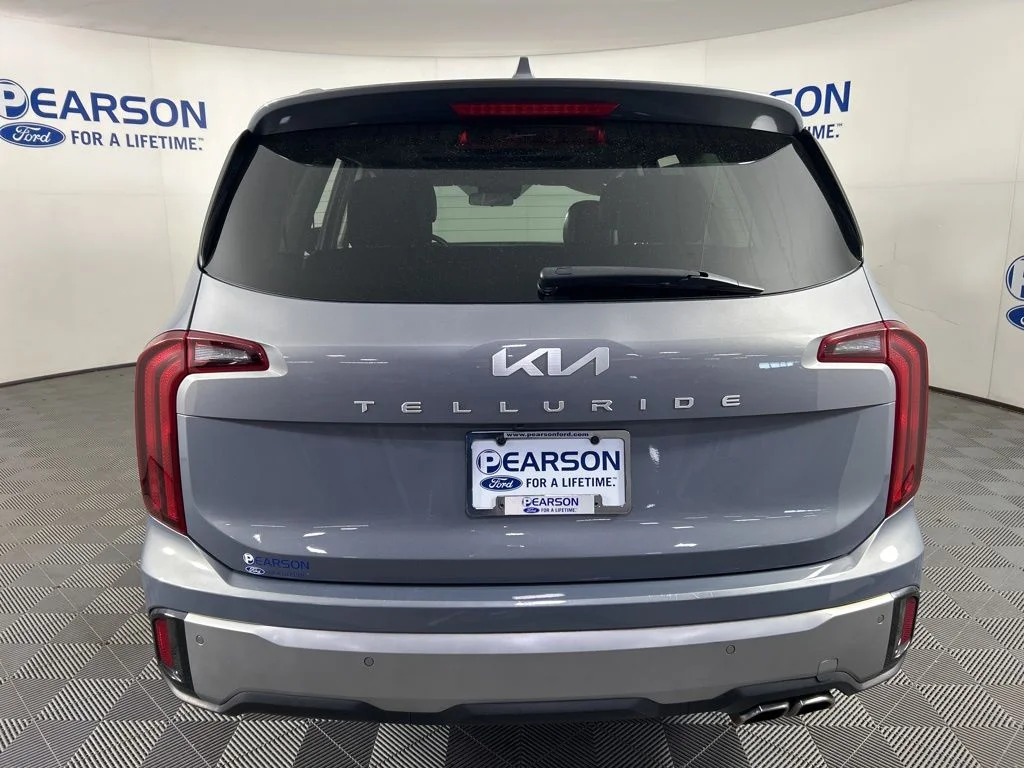 2024 Kia Telluride S - Photo 9