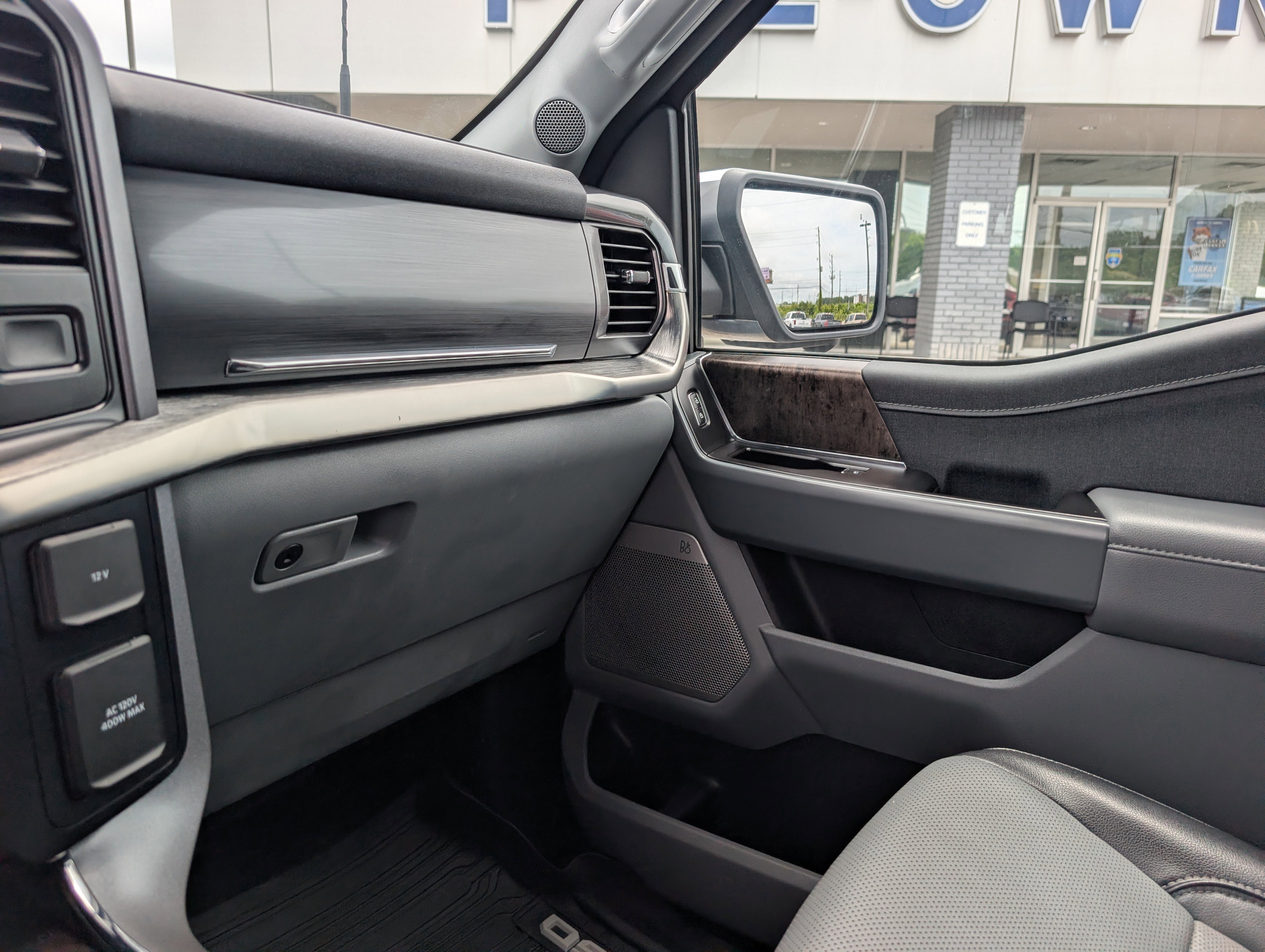 Certified Used 2023 Antimatter Blue Metallic Ford LARIAT image 32