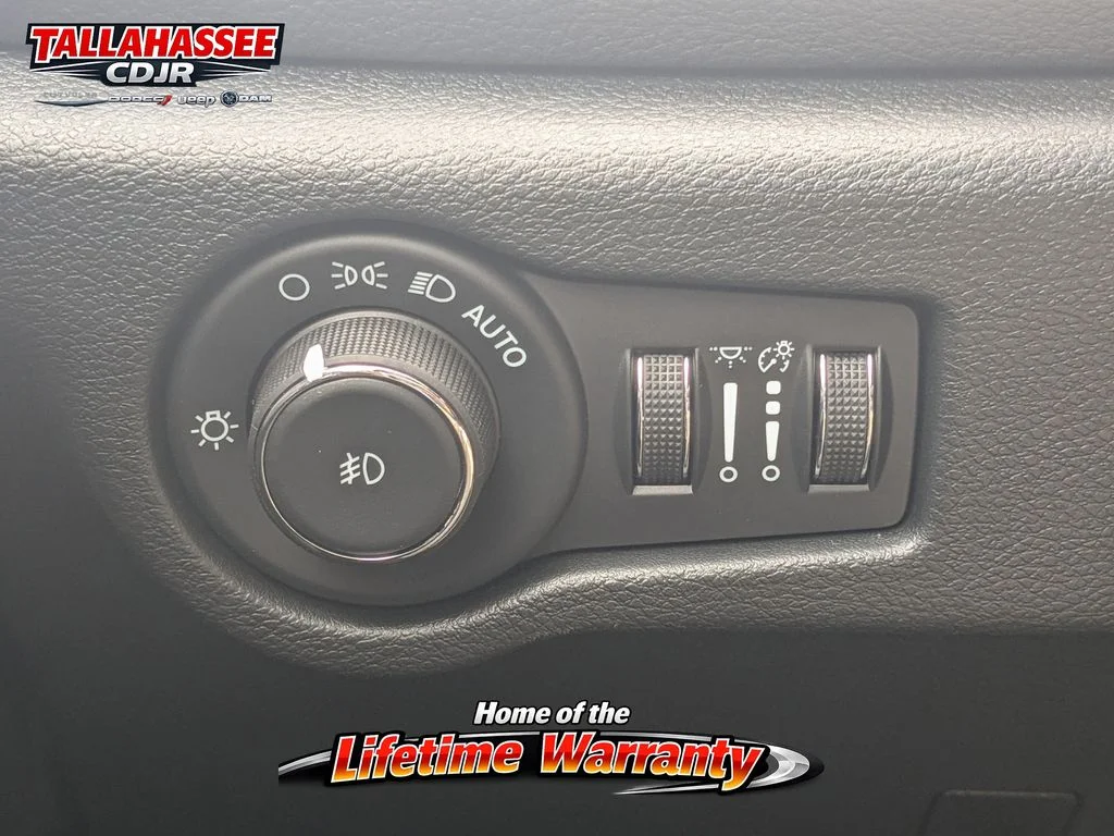 2026 Chrysler Pacifica Limited - Photo 29