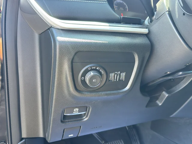Used 2023 Black Jeep Limited image 11