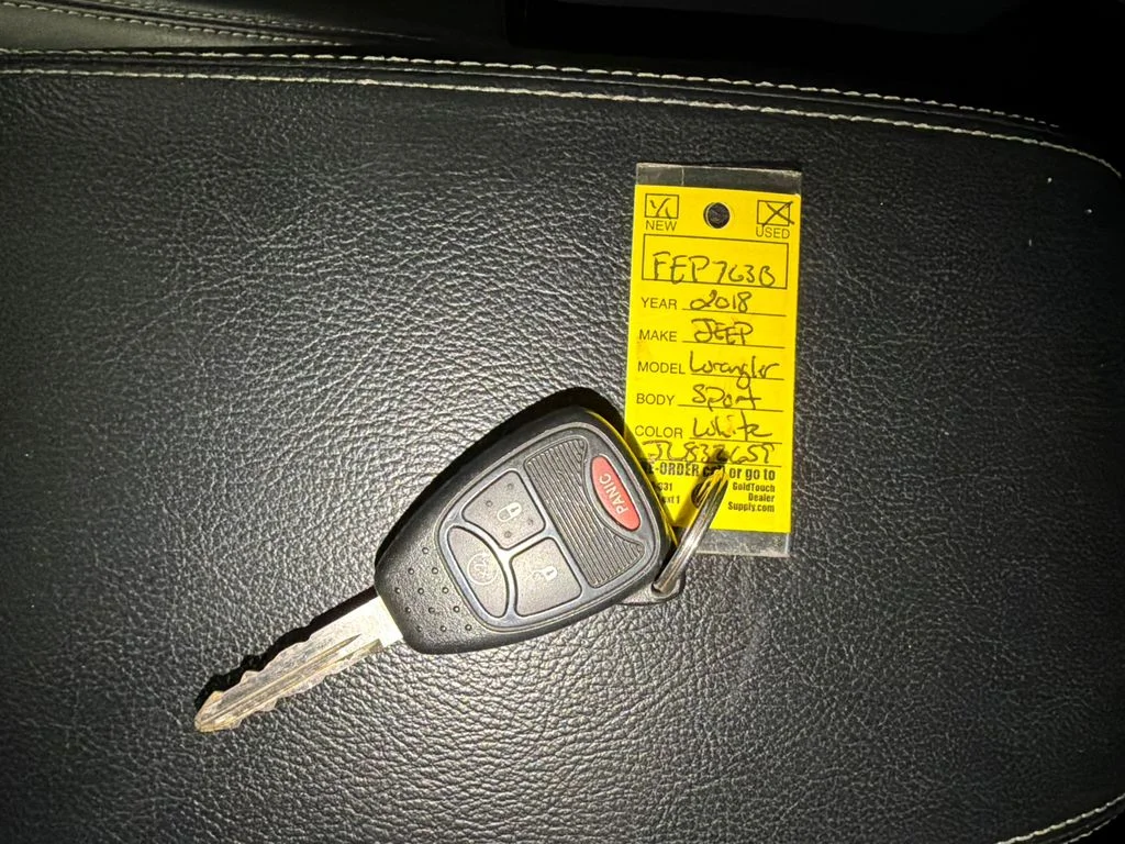 Used 2018 Bright White Clearcoat Jeep Freedom Edition image 32