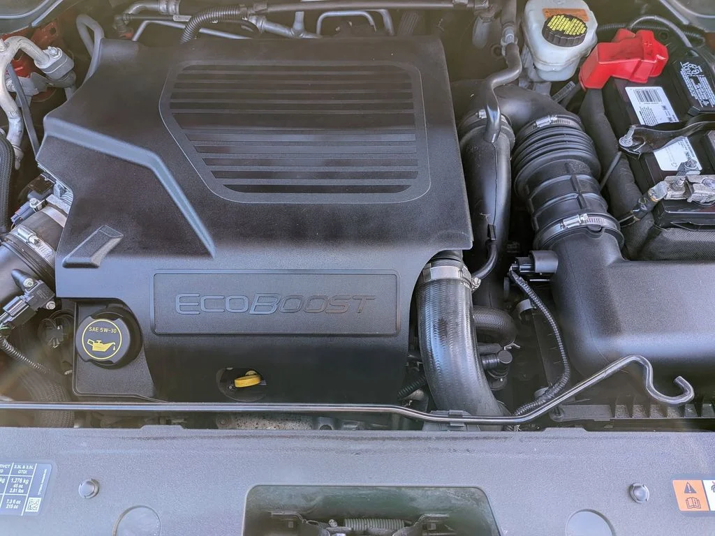 Used 2016 Red Ford Sport image 35