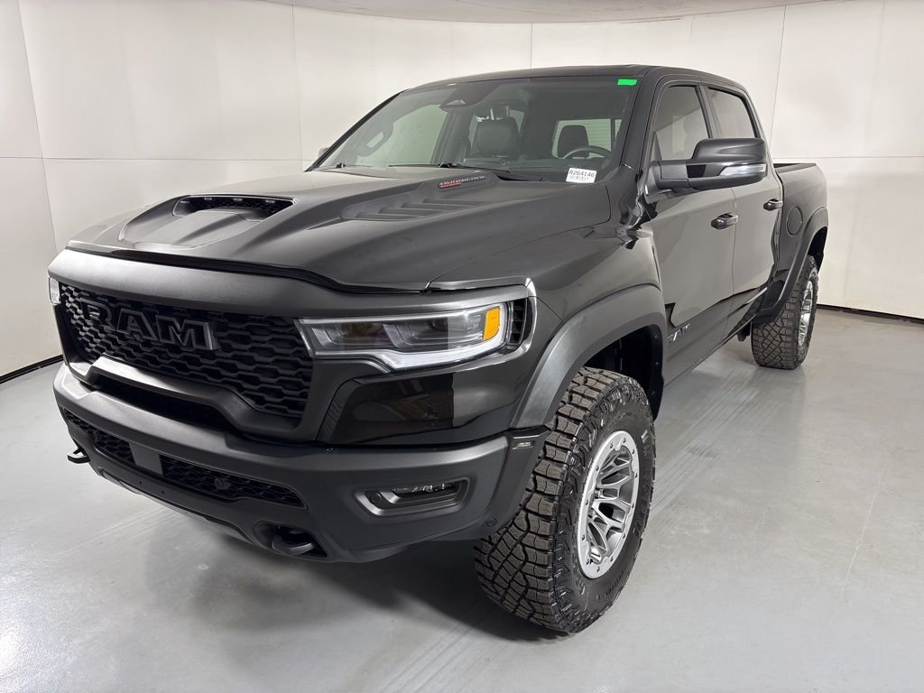 New 2026 Diamond Black Crystal Pearl-Coat Exterior Paint RAM RHO image 4