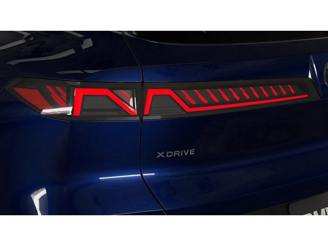 New 2027 Tanzanite Blue II Metallic BMW 40 xDrive image 8