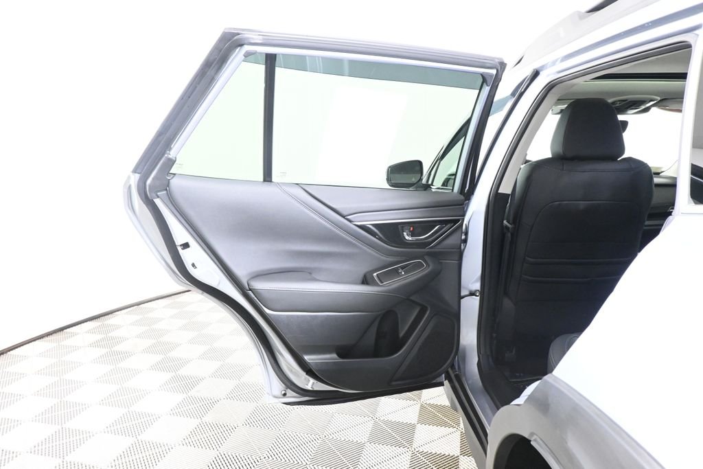 2025 Subaru Outback Limited - Photo 32
