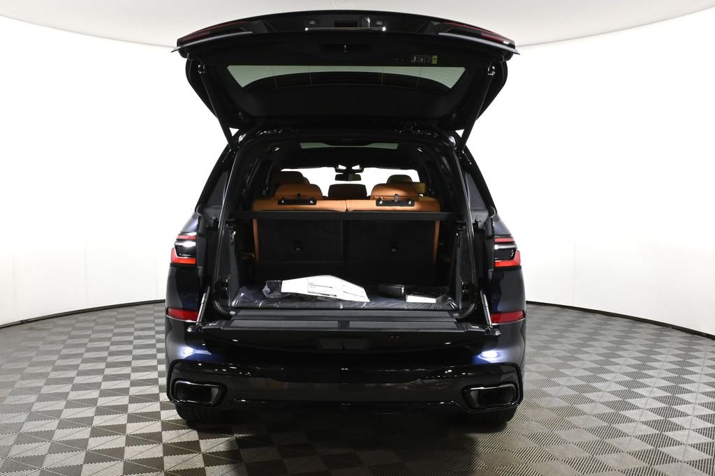 Used 2027 Black BMW xDrive40i image 37