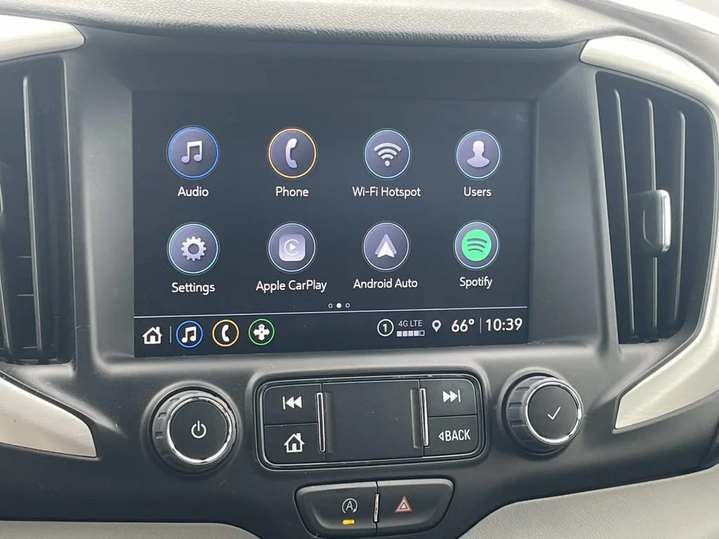 2024 GMC Terrain SLT - Photo 17