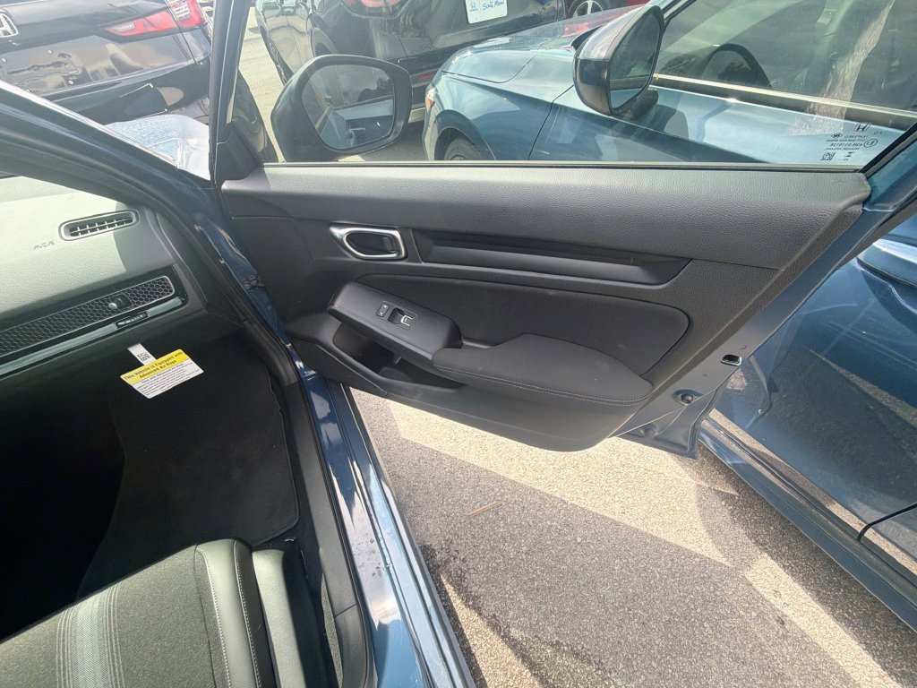 Used 2026  Honda Sport image 35