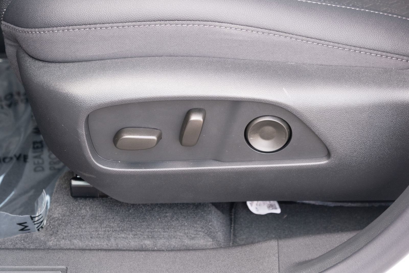 2026 Chevrolet Equinox LT - Photo 12
