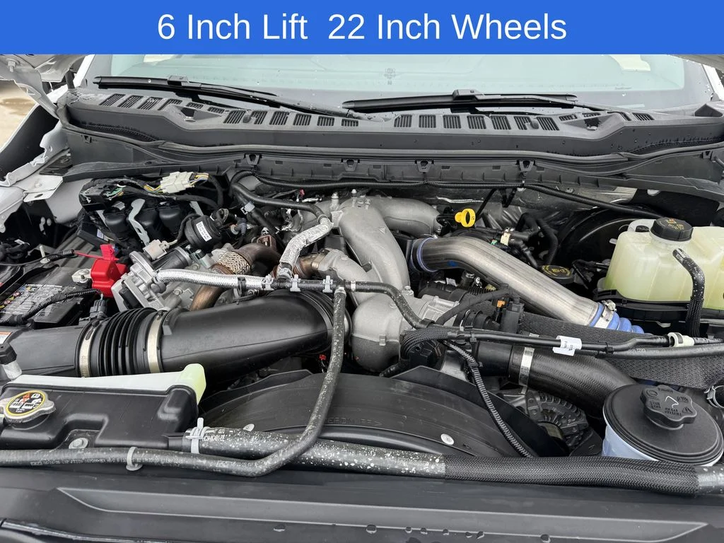Used 2025 White Ford Lariat image 32