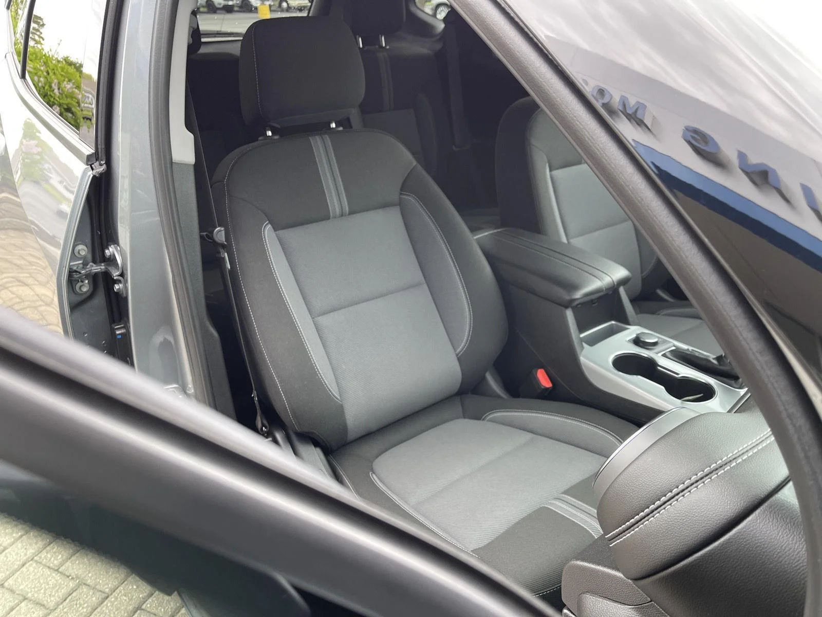 Used 2024 Sterling Gray Metallic Chevrolet LT image 31