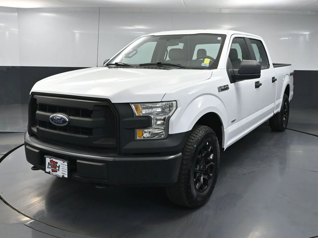 Used 2016 White Ford XL image 13