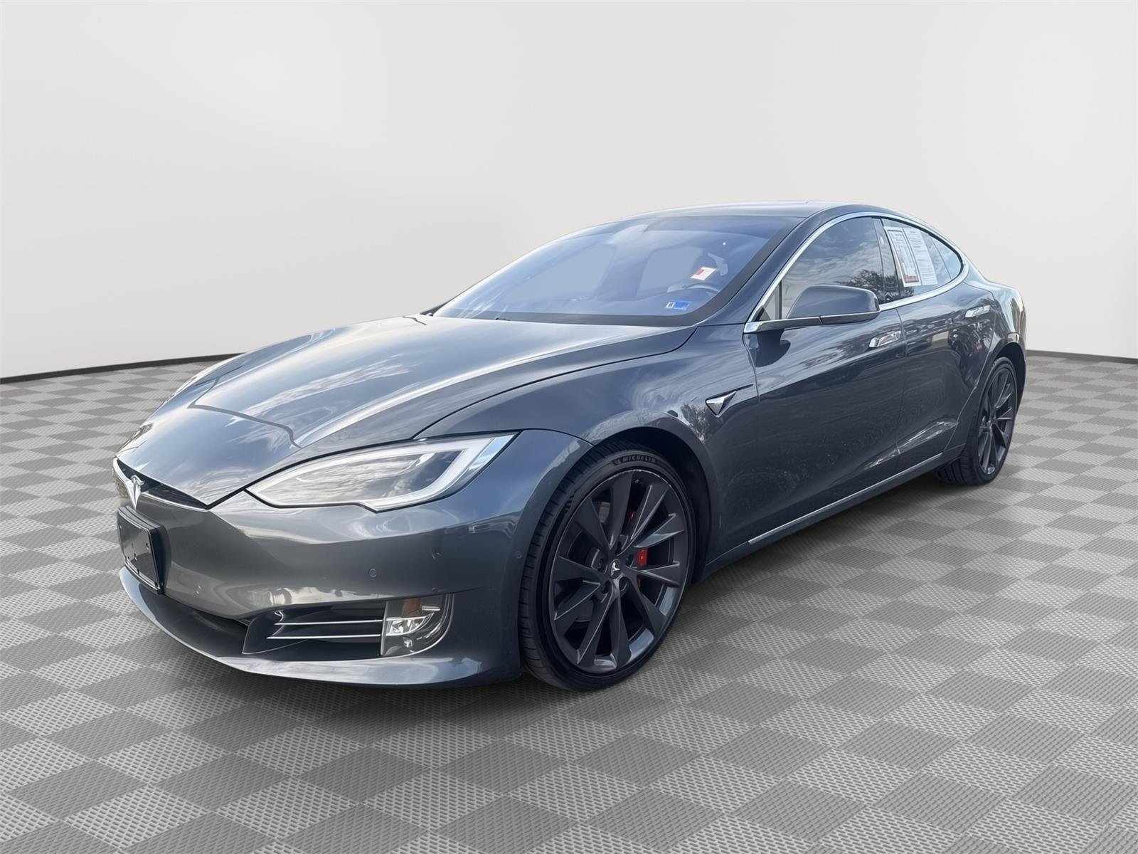 Used 2018 Tesla Model S P100D with VIN 5YJSA1E43JF259625 for sale in Kansas City