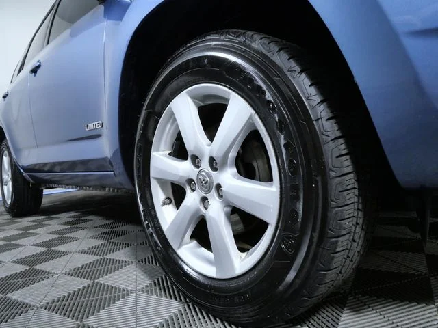 Used 2006 Toyota RAV4 Base with VIN JTMBK31V365002660 for sale in White Bear Lake, MN