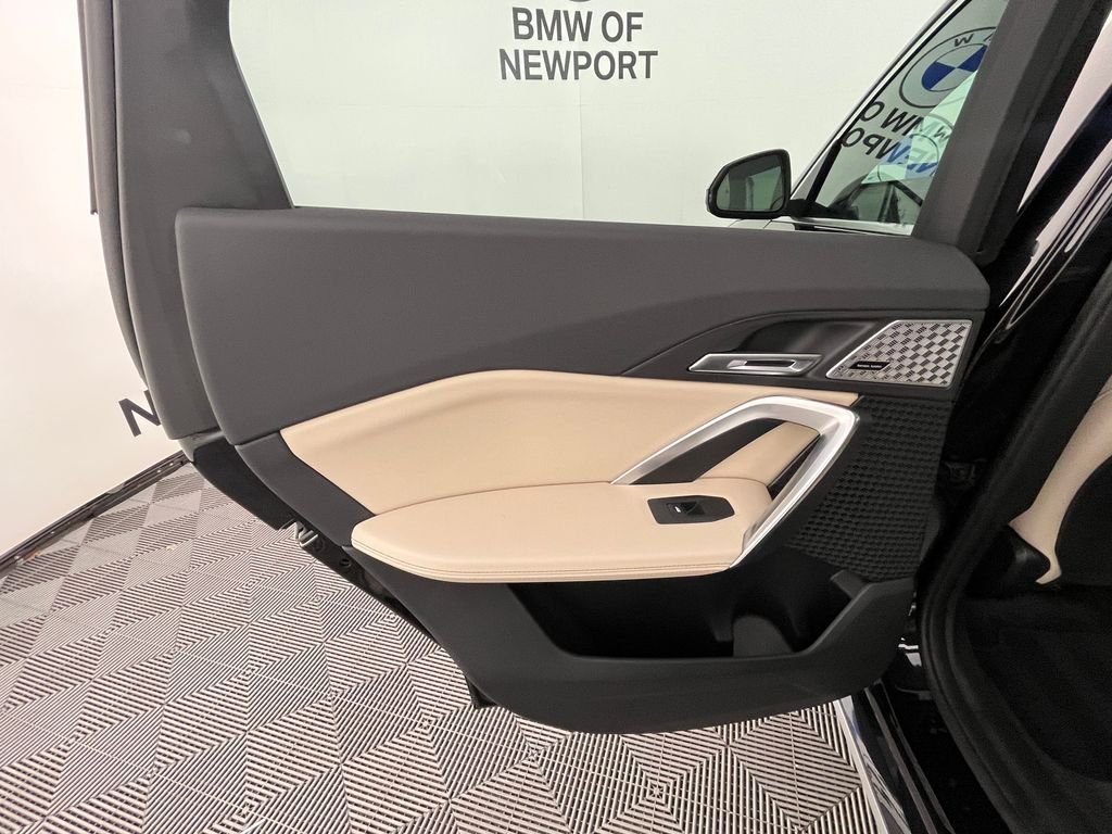 Used 2025 Black BMW xDrive28i image 25