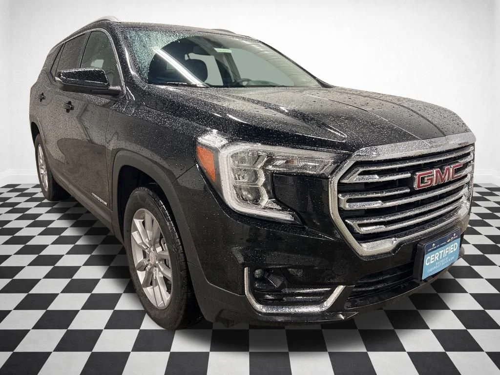 2024 GMC Terrain SLT AWD's photo