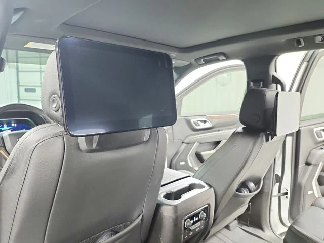 Used 2023 Beige Chevrolet High Country image 42