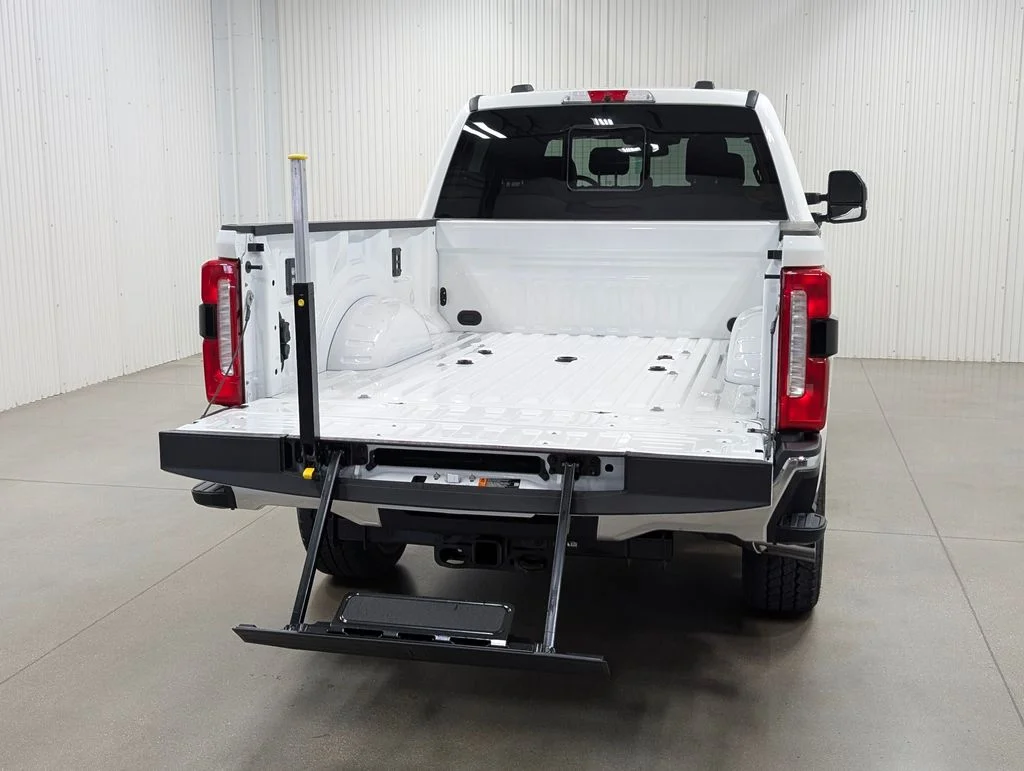 New 2026 Star White Metallic Tri-Coat Ford F-250® King Ranch® image 29