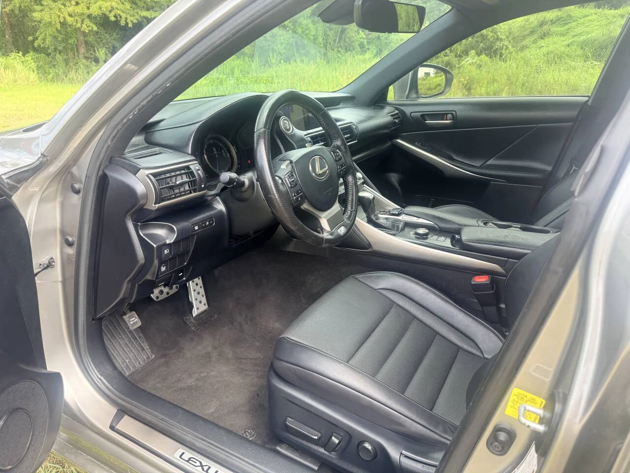 Used 2019 Silver Lexus Base AWD 4dr Sedan image 17