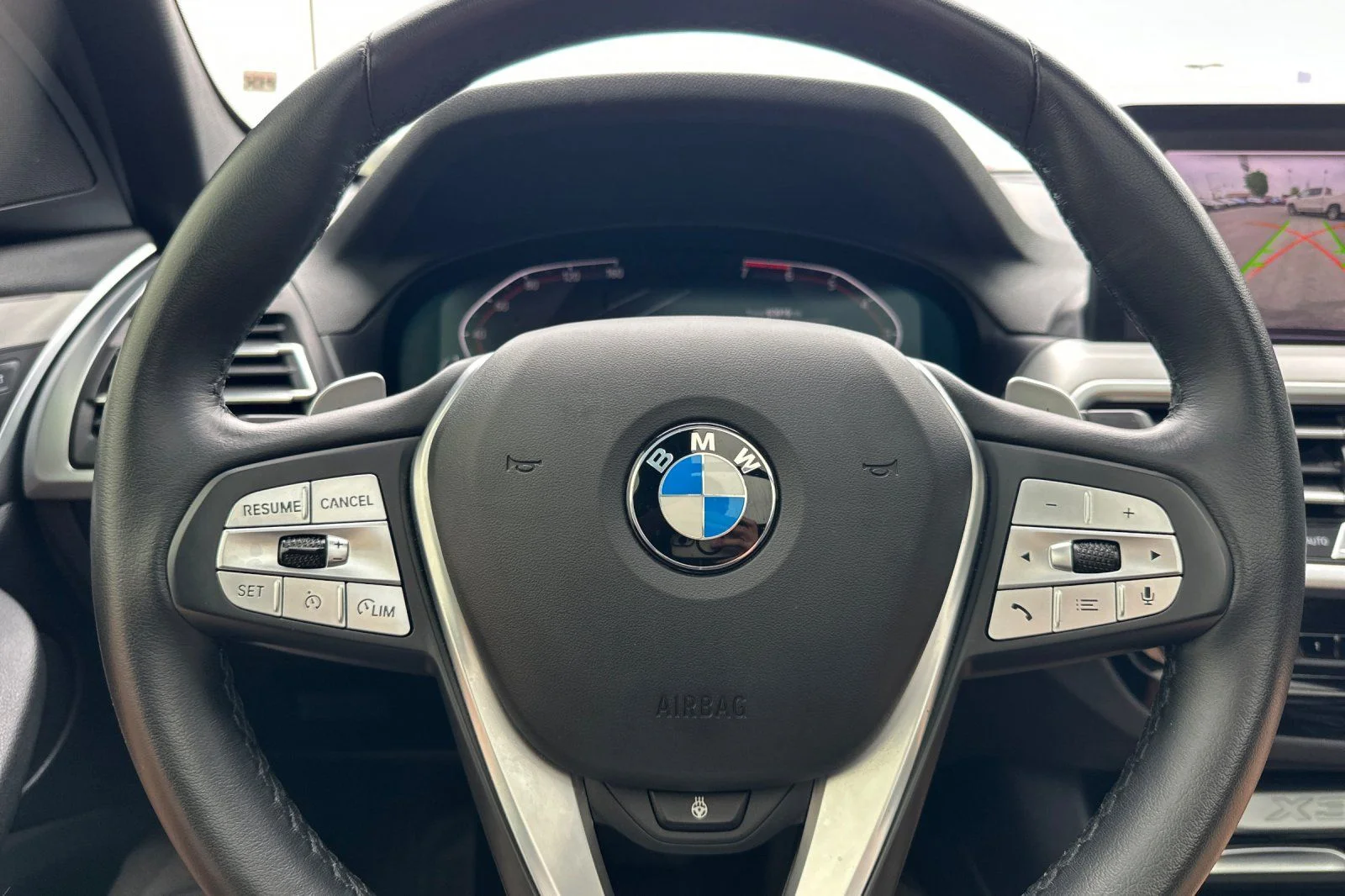 Used 2022 Black BMW xDrive30i image 24