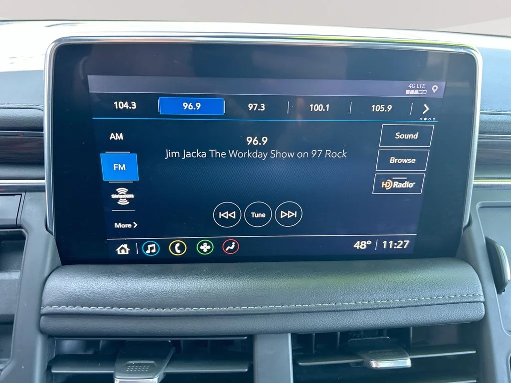 Used 2021 Gray Chevrolet Z71 image 18