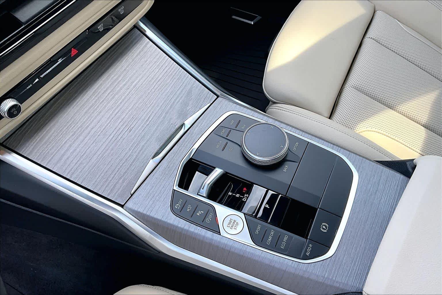 2026 BMW 3 Series 330i - Photo 7