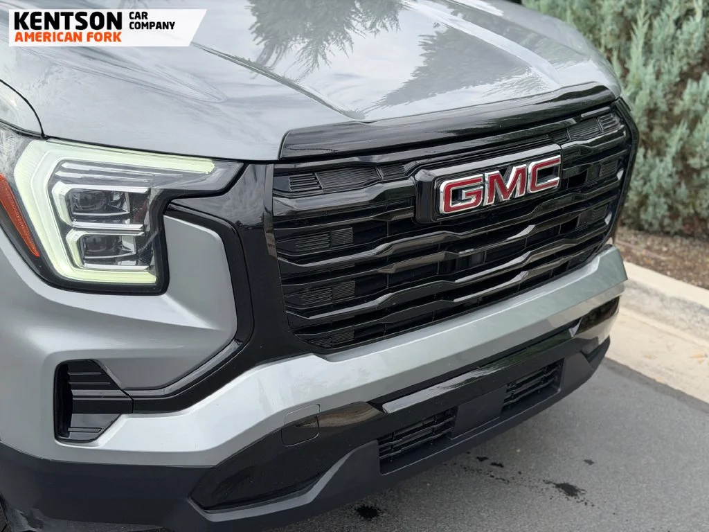 Used 2026 Silver GMC Elevation image 11