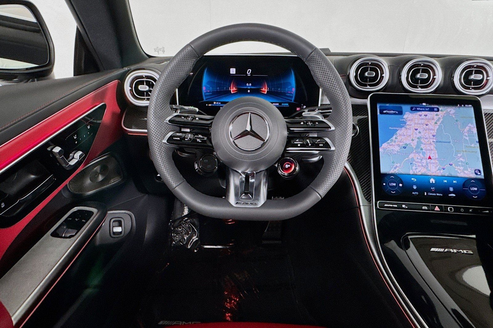 New 2026 MANUFAKTUR Moonlight White Metallic Mercedes-Benz AMG® CLE 53 4MATIC+ Coupe image 4
