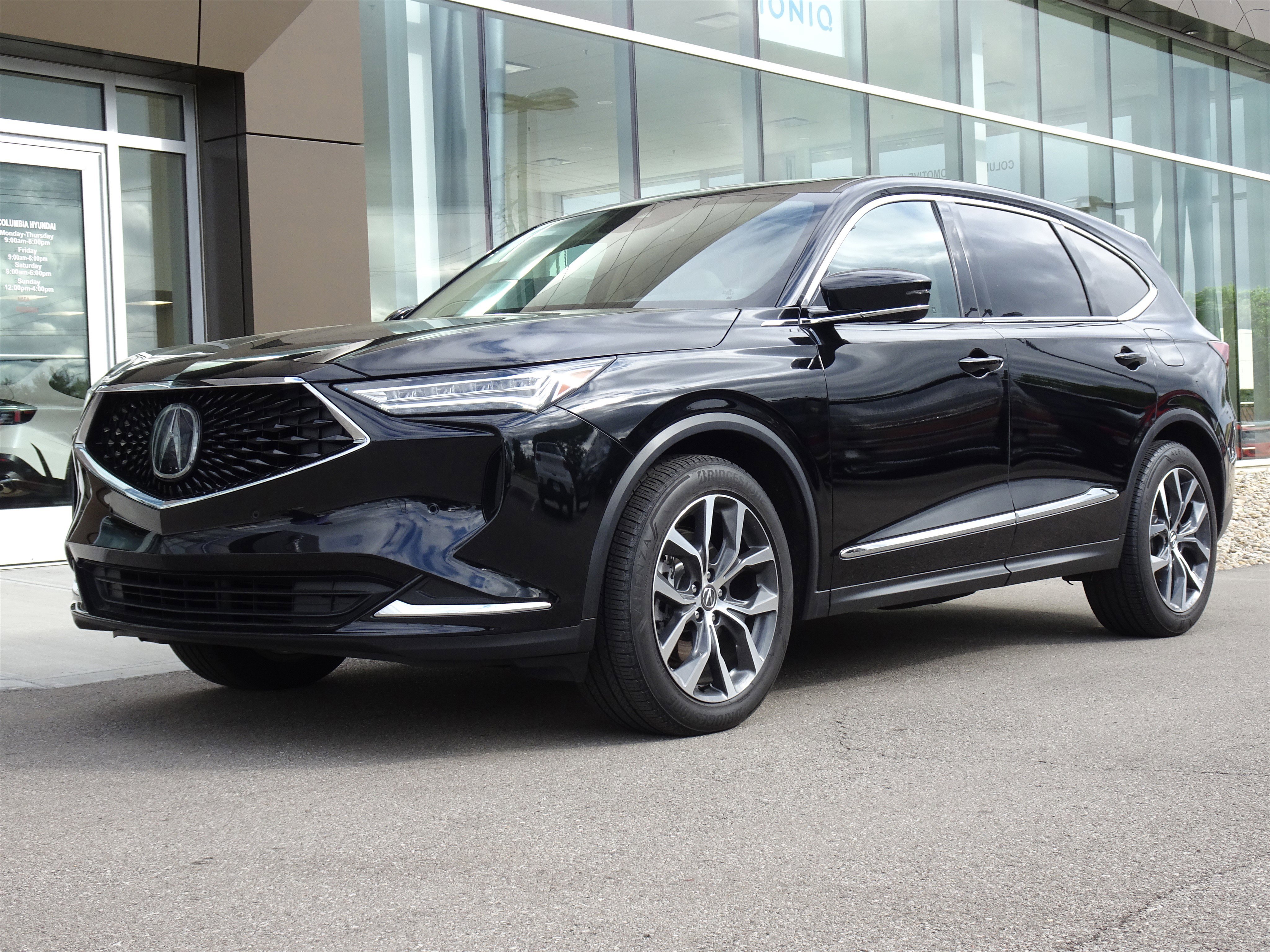 2023 Acura MDX SH-AWD w/Technology Package's photo