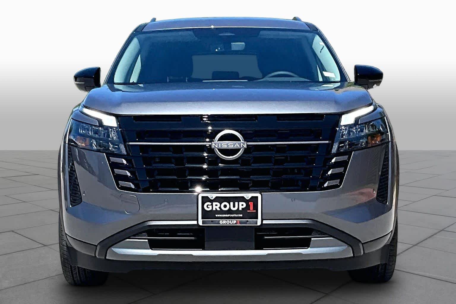 New 2026 Gun Metallic Nissan SL image 3