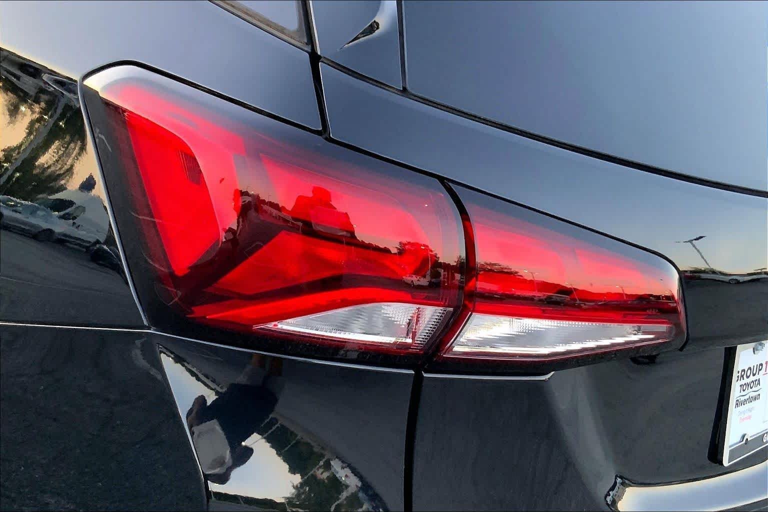 Used 2022 Mosaic Black Metallic Chevrolet LT image 25