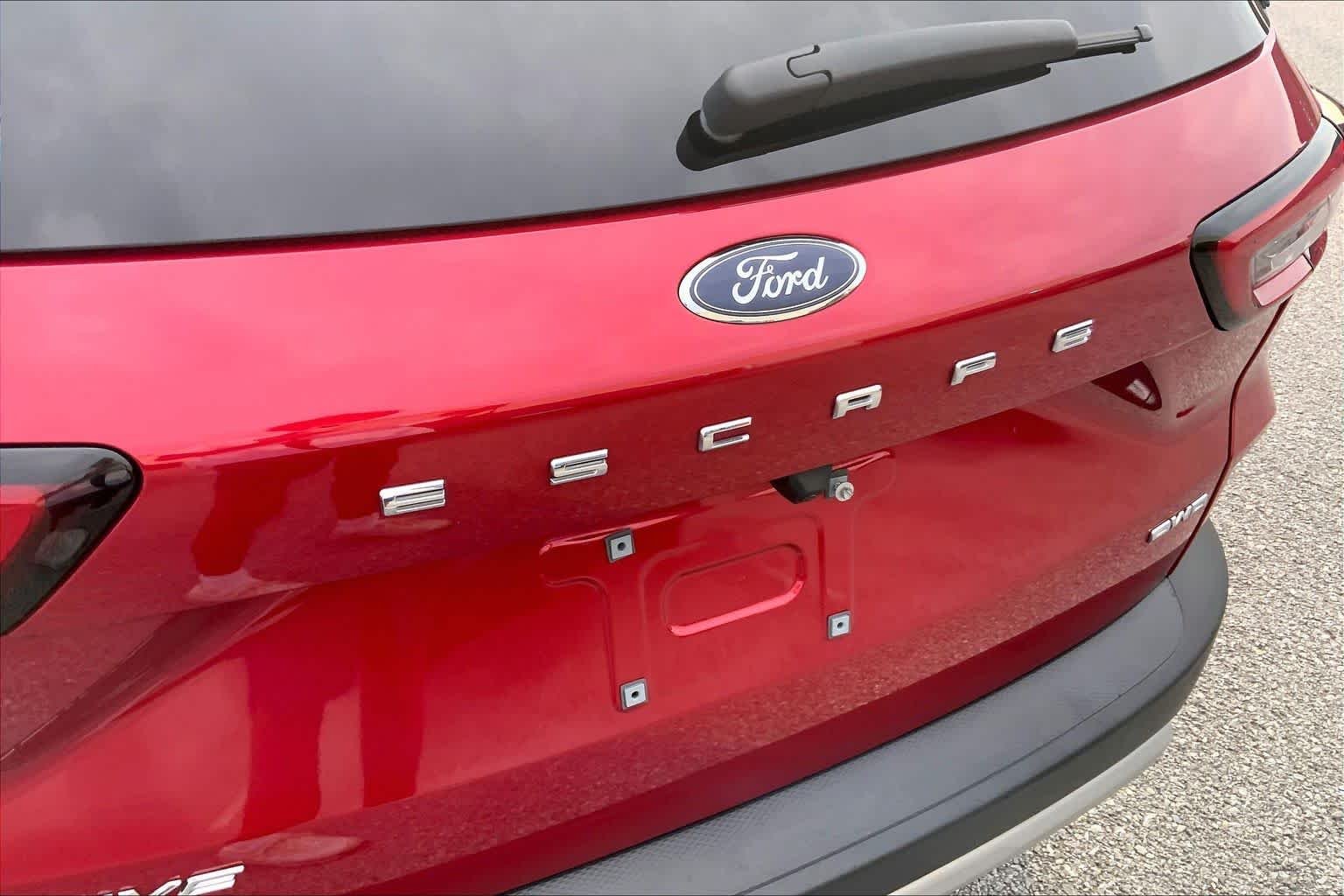 Used 2023 Rapid Red Metallic Tinted Clearcoat Ford Active image 30