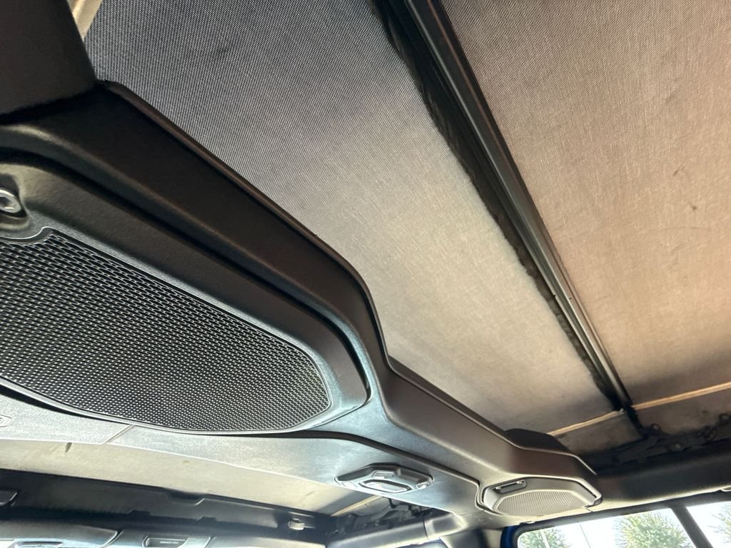 Used 2018 Blue Jeep Unlimited Sahara image 17