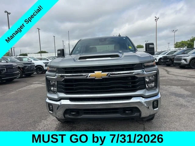 Used 2025 Gray Chevrolet LT image 8