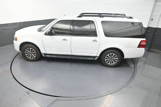 Used 2017 White Ford XLT image 26