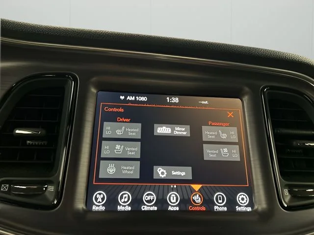 2017 Dodge Challenger Scat Pack - Photo 18