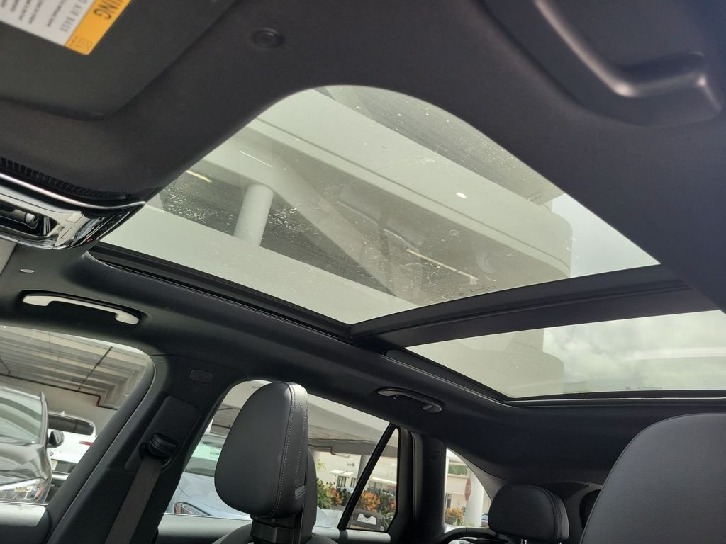 Certified Used 2026 Black Mercedes-Benz GLC 300 image 22
