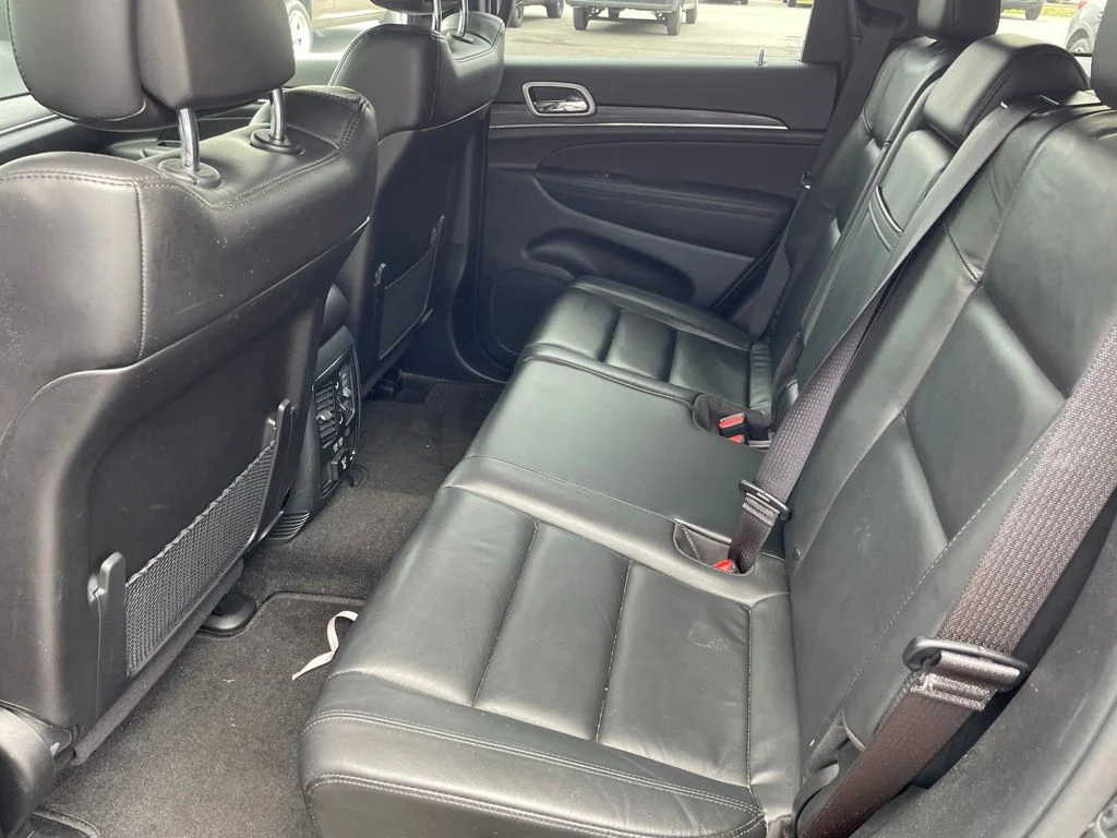 Used 2022 Black Jeep Limited image 10