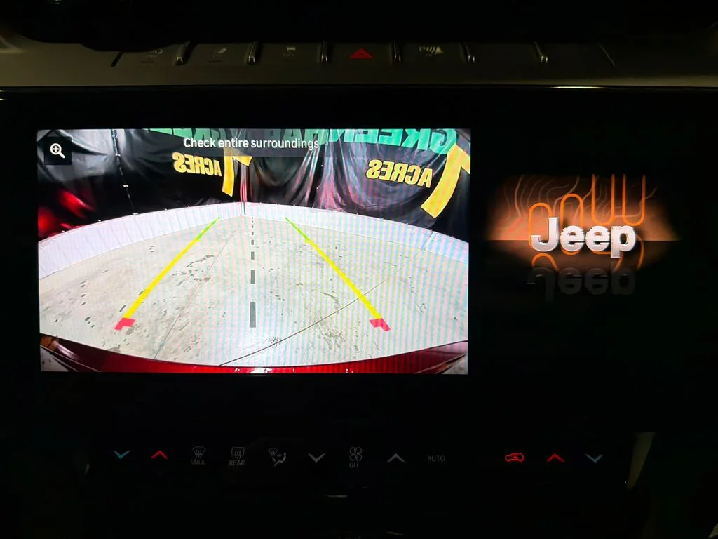 New 2026 Velvet Red Pearl-Coat Exterior Paint Jeep Limited image 30