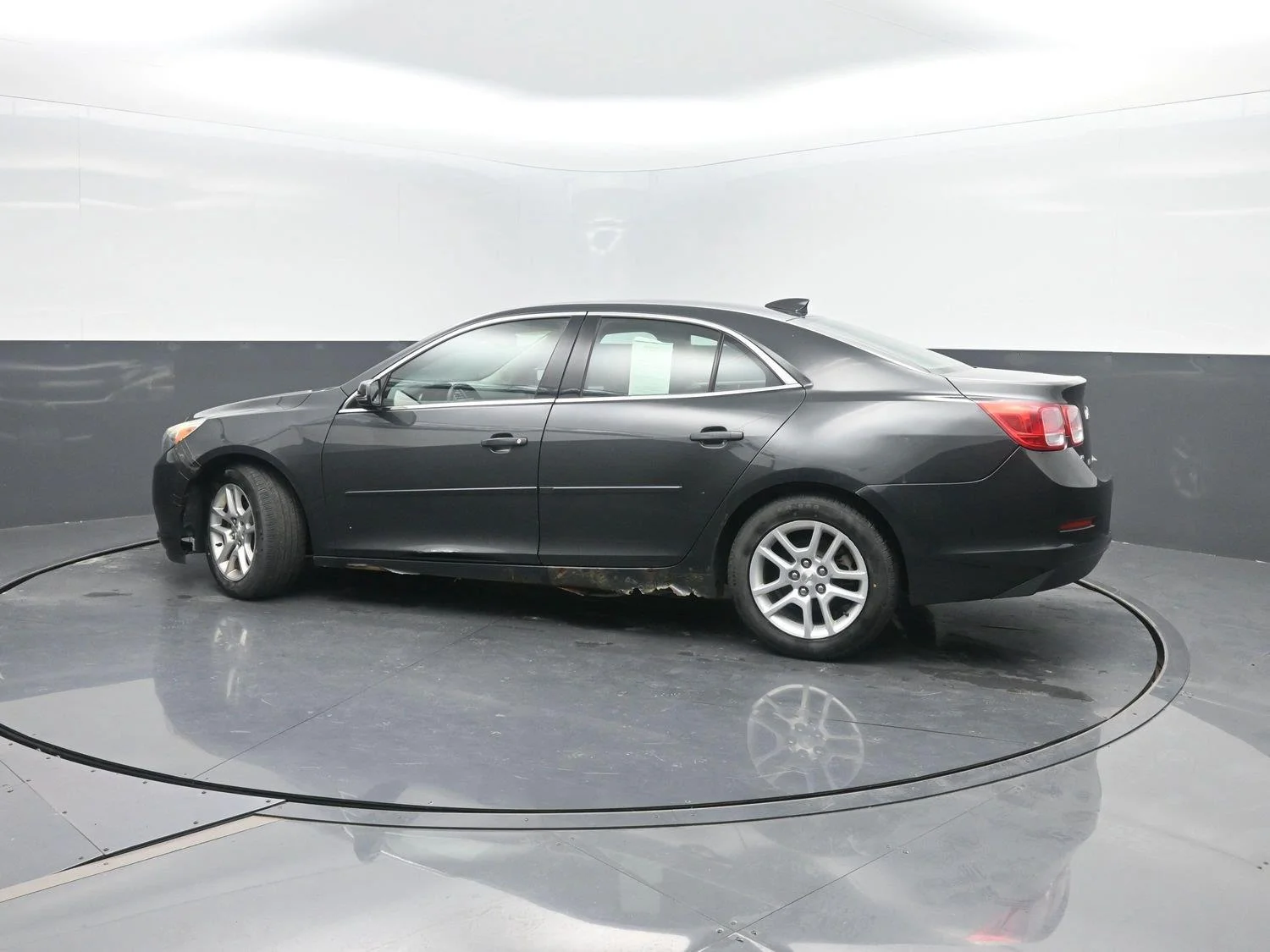 Used 2015 ASHEN GRAY METALLIC Chevrolet LT image 32