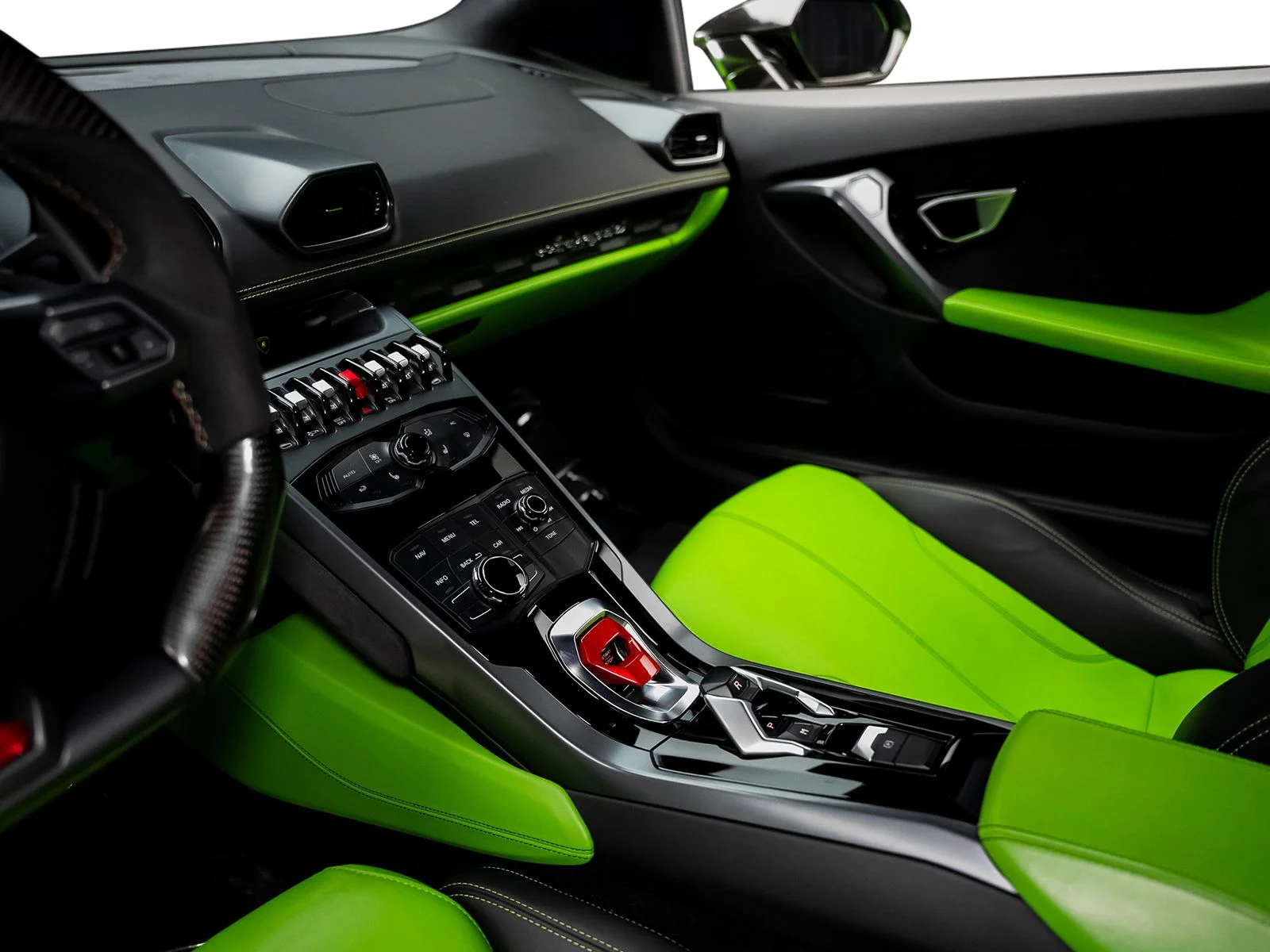 Used 2015 Green Lamborghini LP610-4 image 36