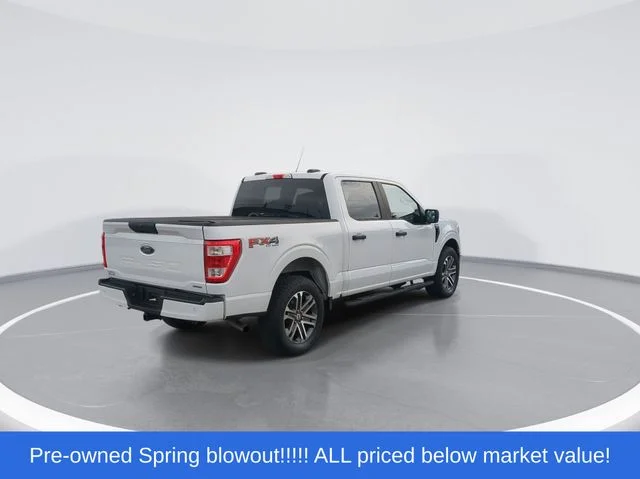 Used 2021 White Ford XL image 8