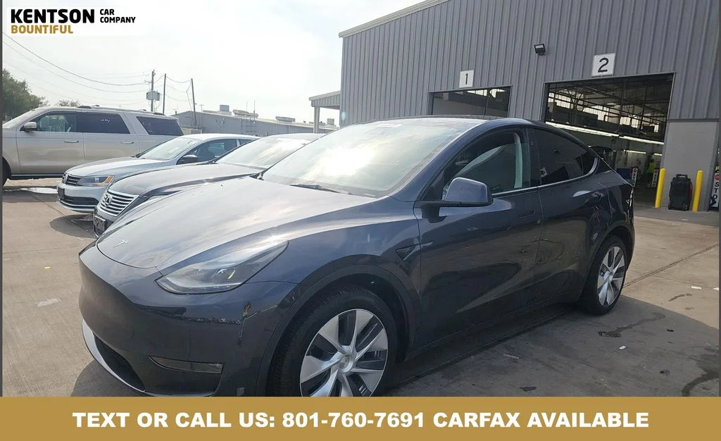 2024 Tesla Model Y Long Range Dual Motor All-Wheel Drive's photo