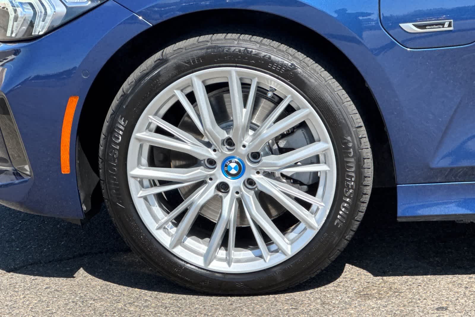 Used 2023 Phytonic Blue Metallic BMW 330e image 31