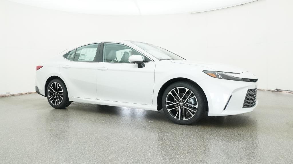 New 2026 Wind Chill Pearl Toyota XLE image 3