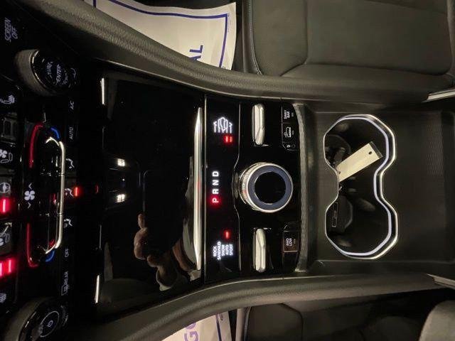 New 2024 Baltic Gray Metallic Clearcoat Jeep Trailhawk image 21