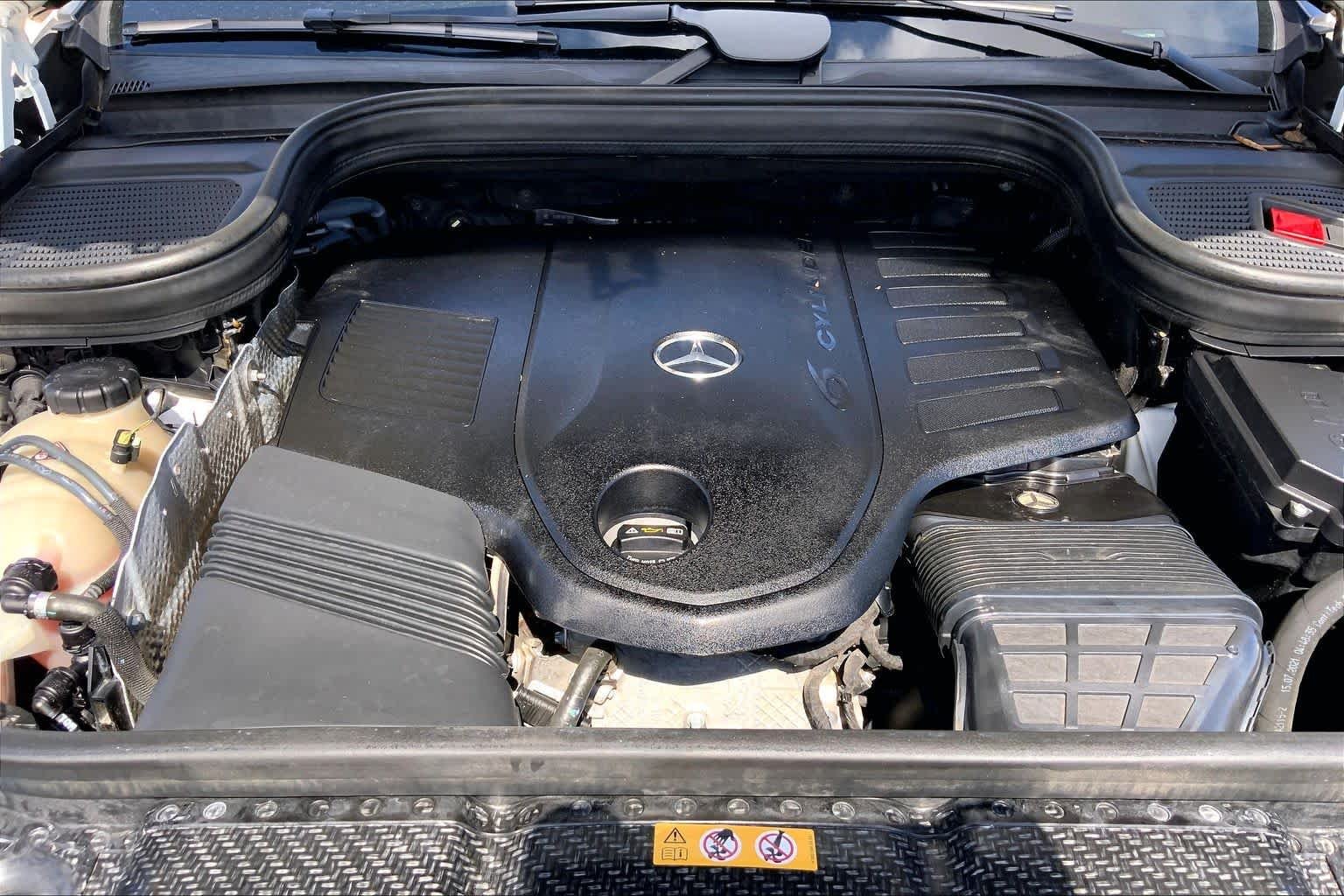 Used 2022 MANUFAKTUR Diamond White Bright Mercedes-Benz GLS 450 image 32