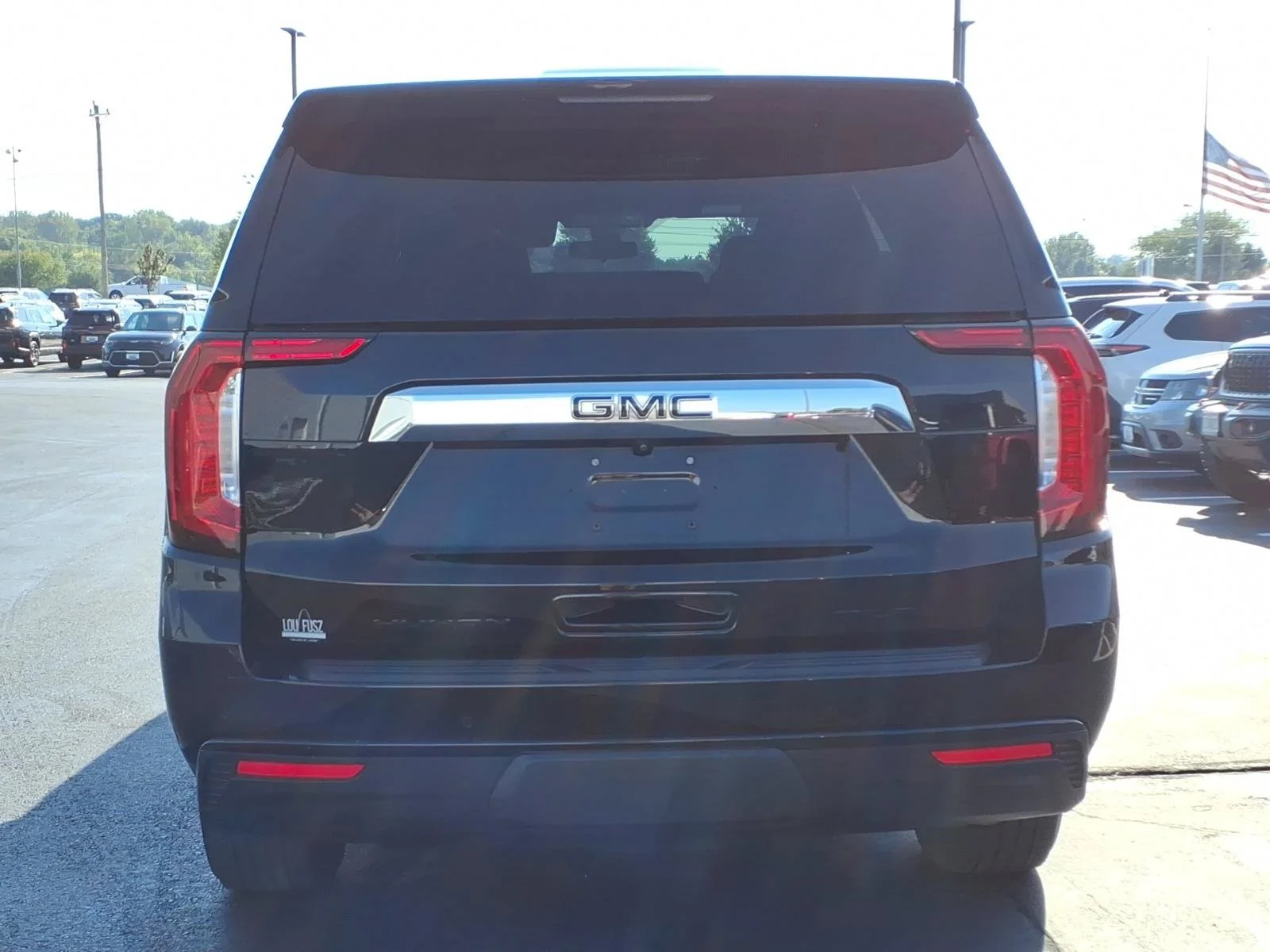 Used 2022 Onyx Black GMC SLE image 29