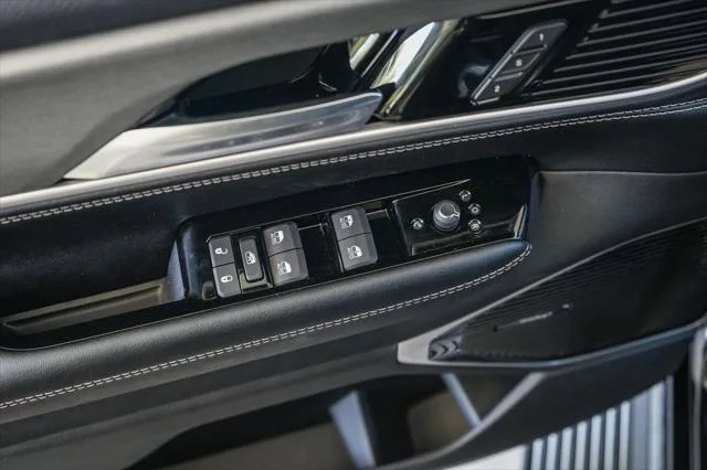 New 2026 High Gloss Black Exterior Paint Jeep Grand Wagoneer image 21