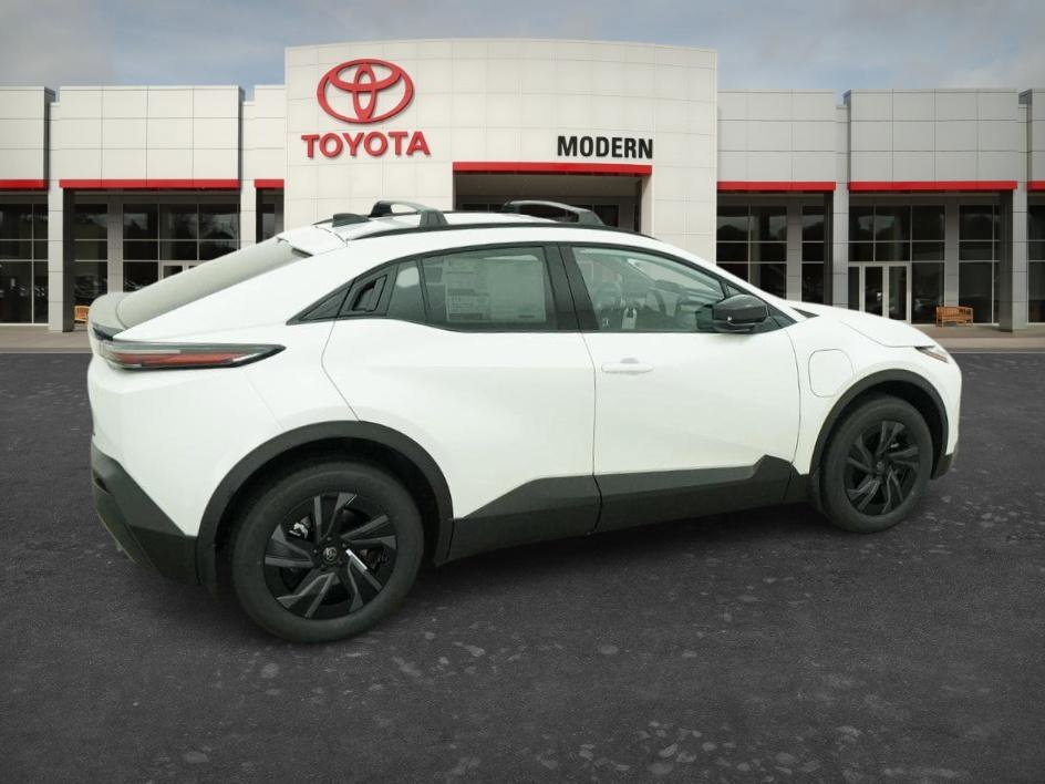 New 2026 Wind Chill Pearl Toyota SE image 13